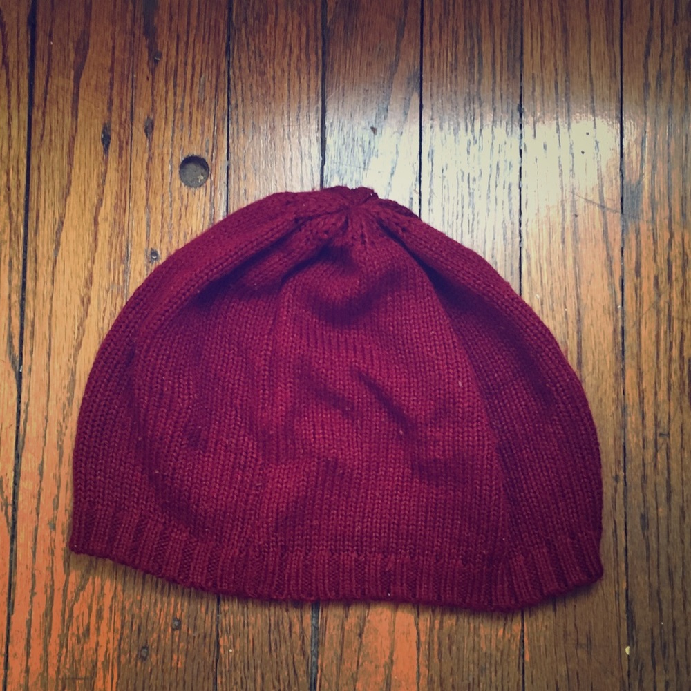 Maroon beanie